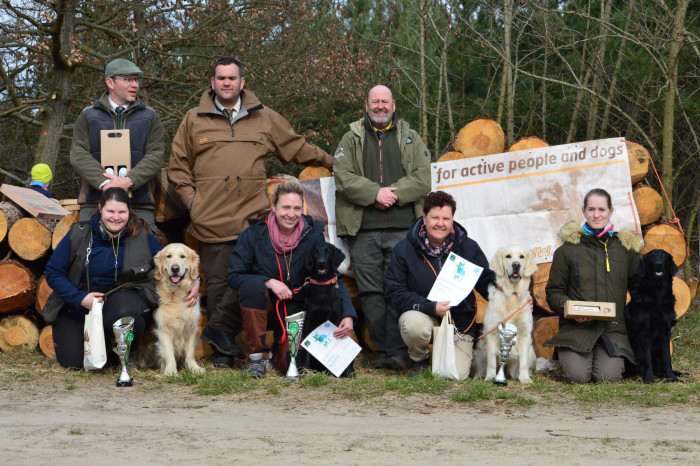 Afrodita ArnyMia (Flat coated retrívr)