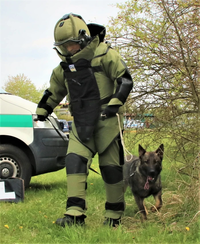 Psi proti zločinu VI – Psi v ohrožení