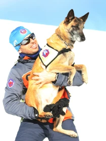 Lavinový výcvik psů nepolevuje