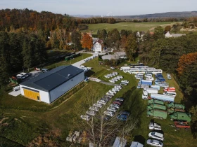 Ke špičkovému výcviku přibylo celním psovodům skvělé zázemí