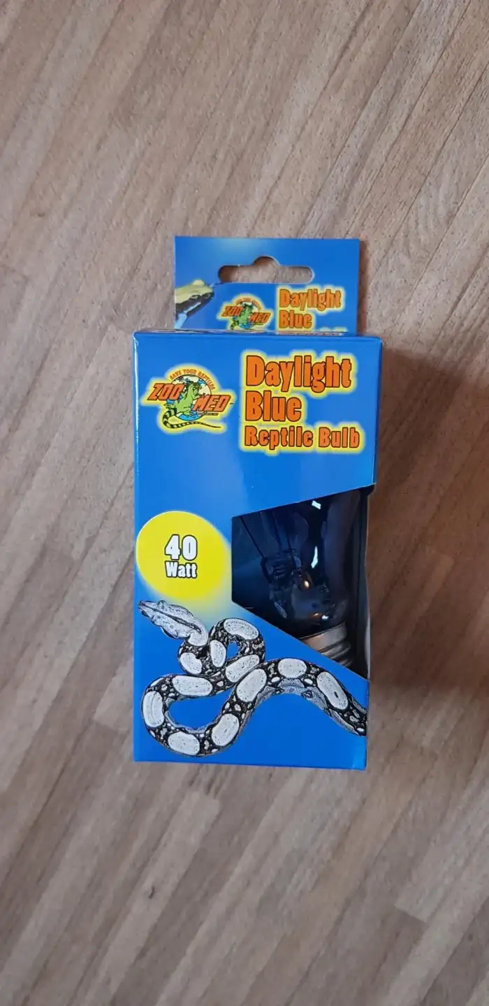 Náhradní žárovka denní hřející