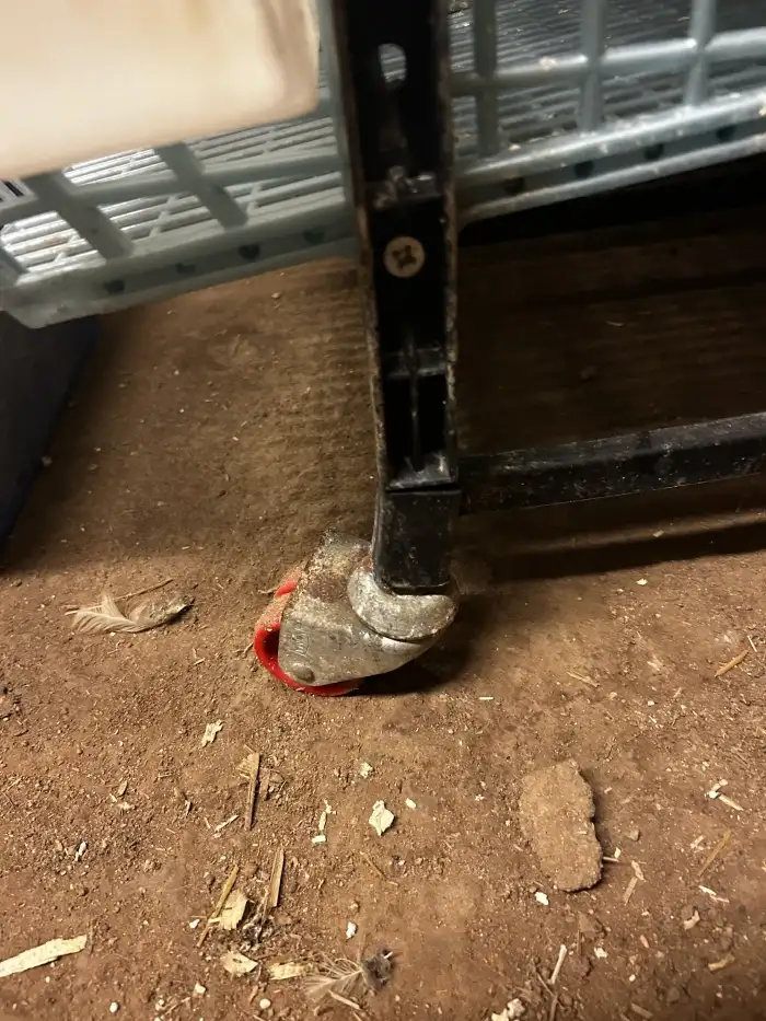 Pojezd je nutno používat pri plném obsazení vyztužený