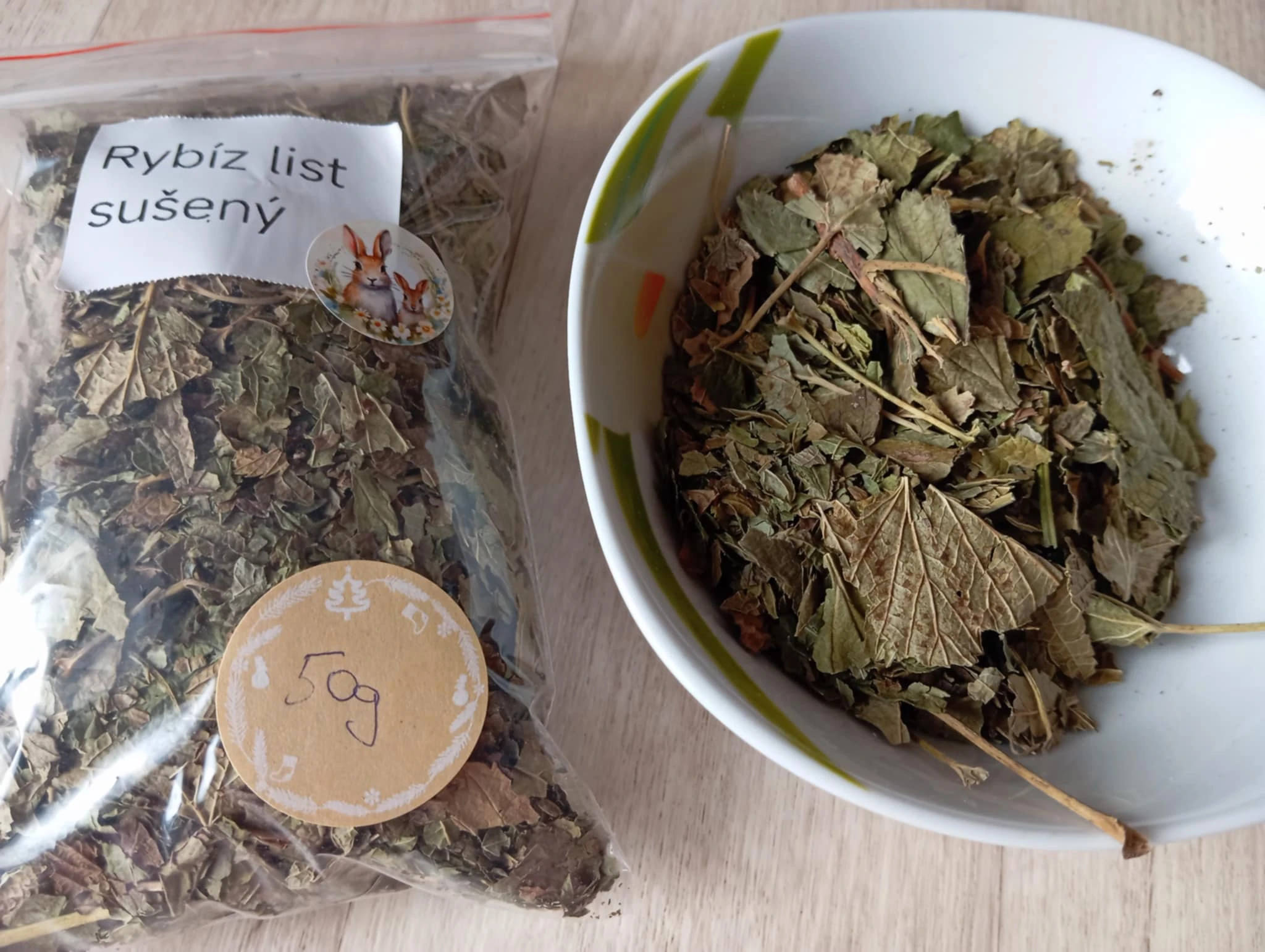 Sušené bylinky listy