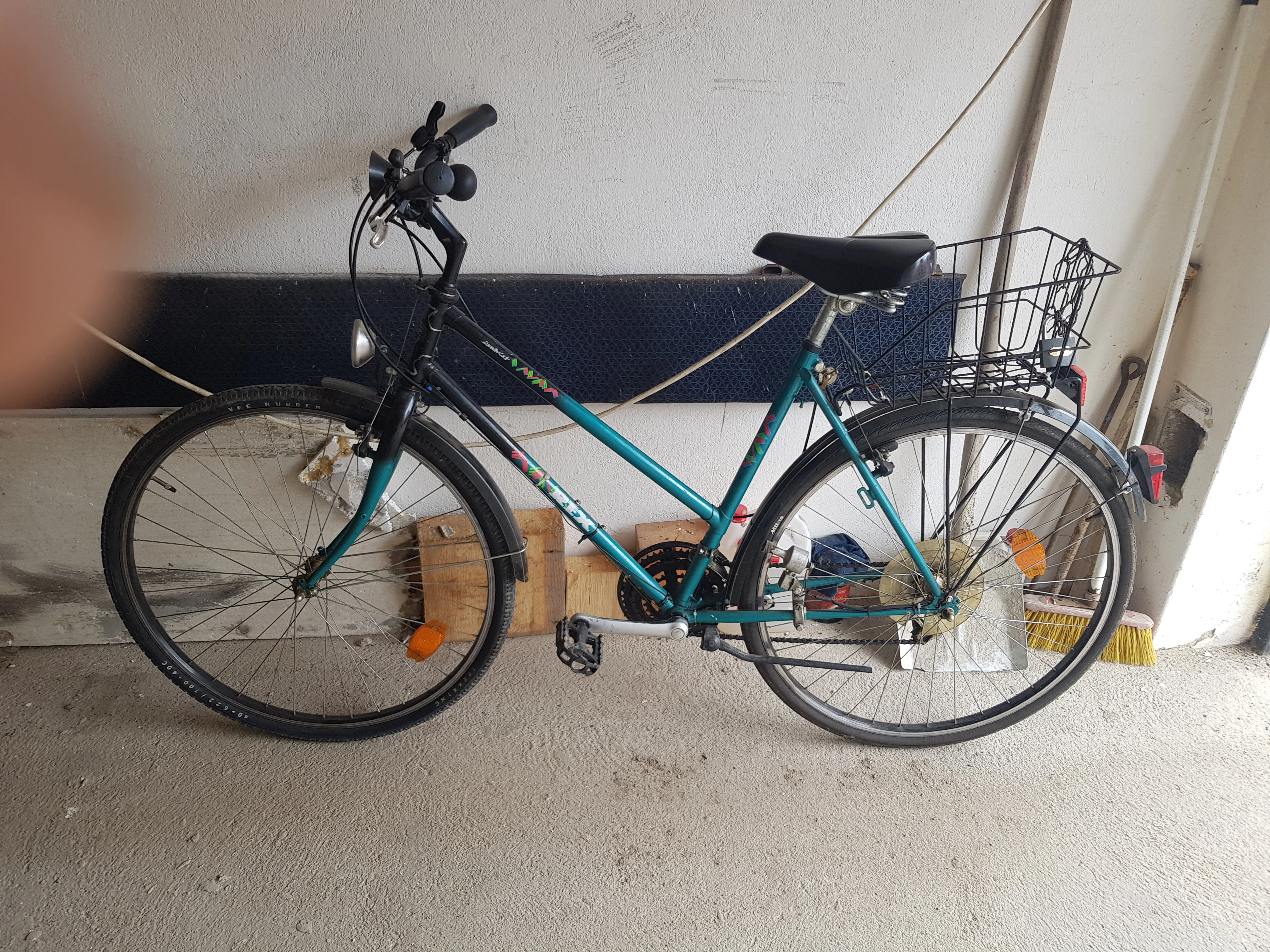 Prodám dámske kolá