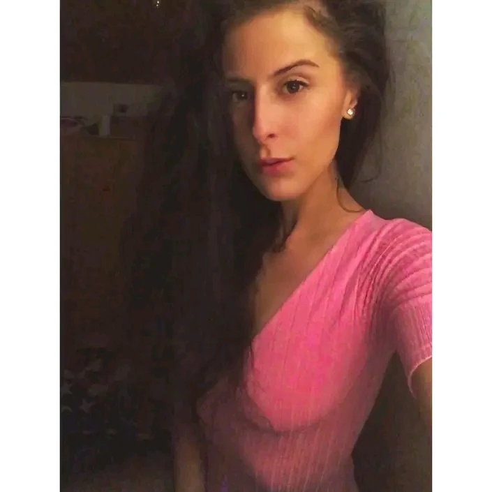 Hledám někoho kdo my bude dělat radost do života