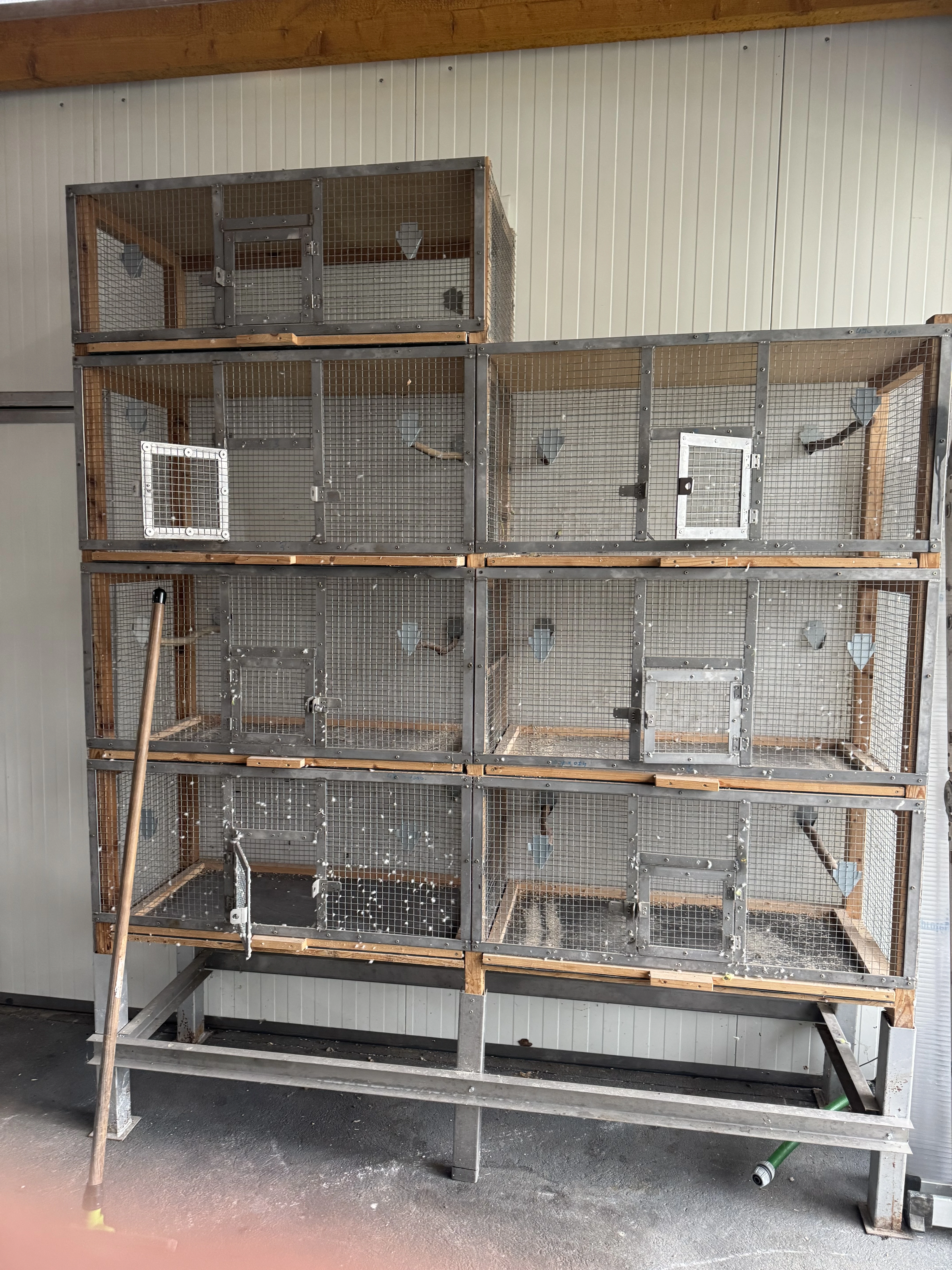 Bednové klece komplet