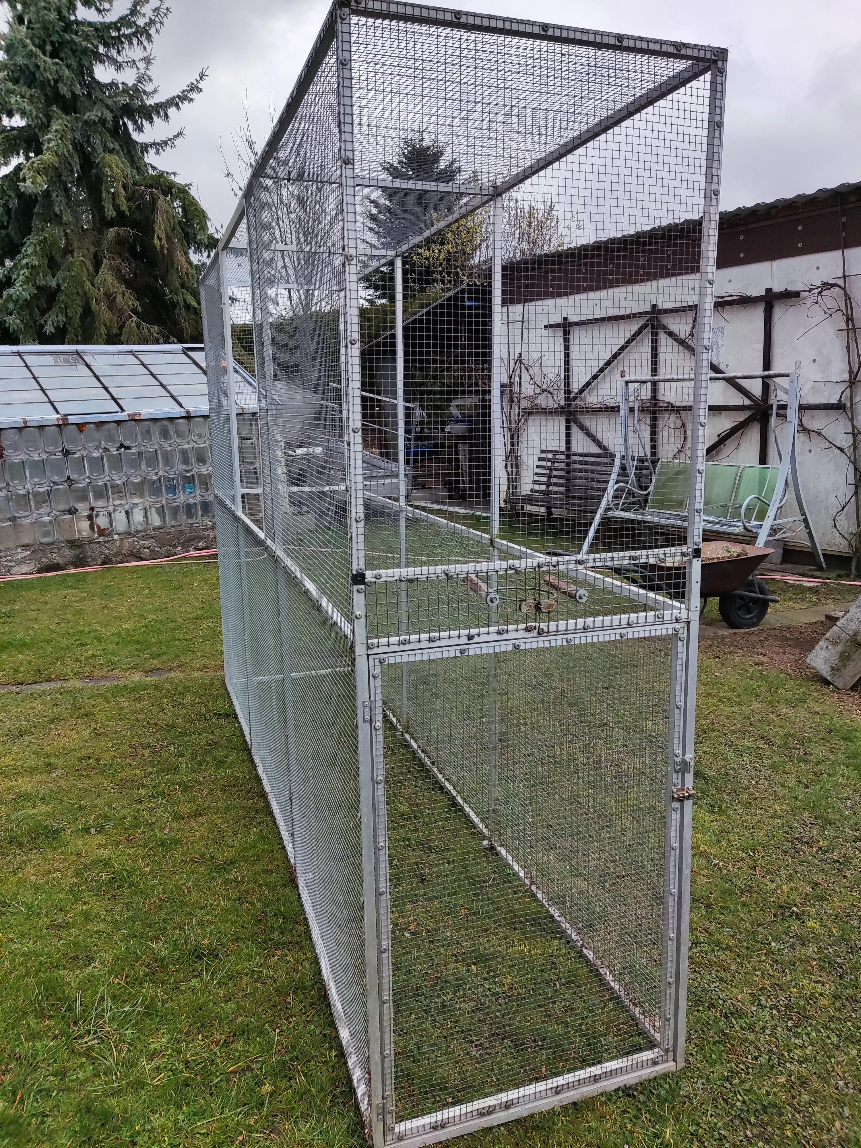 Voliéra pro papoušky