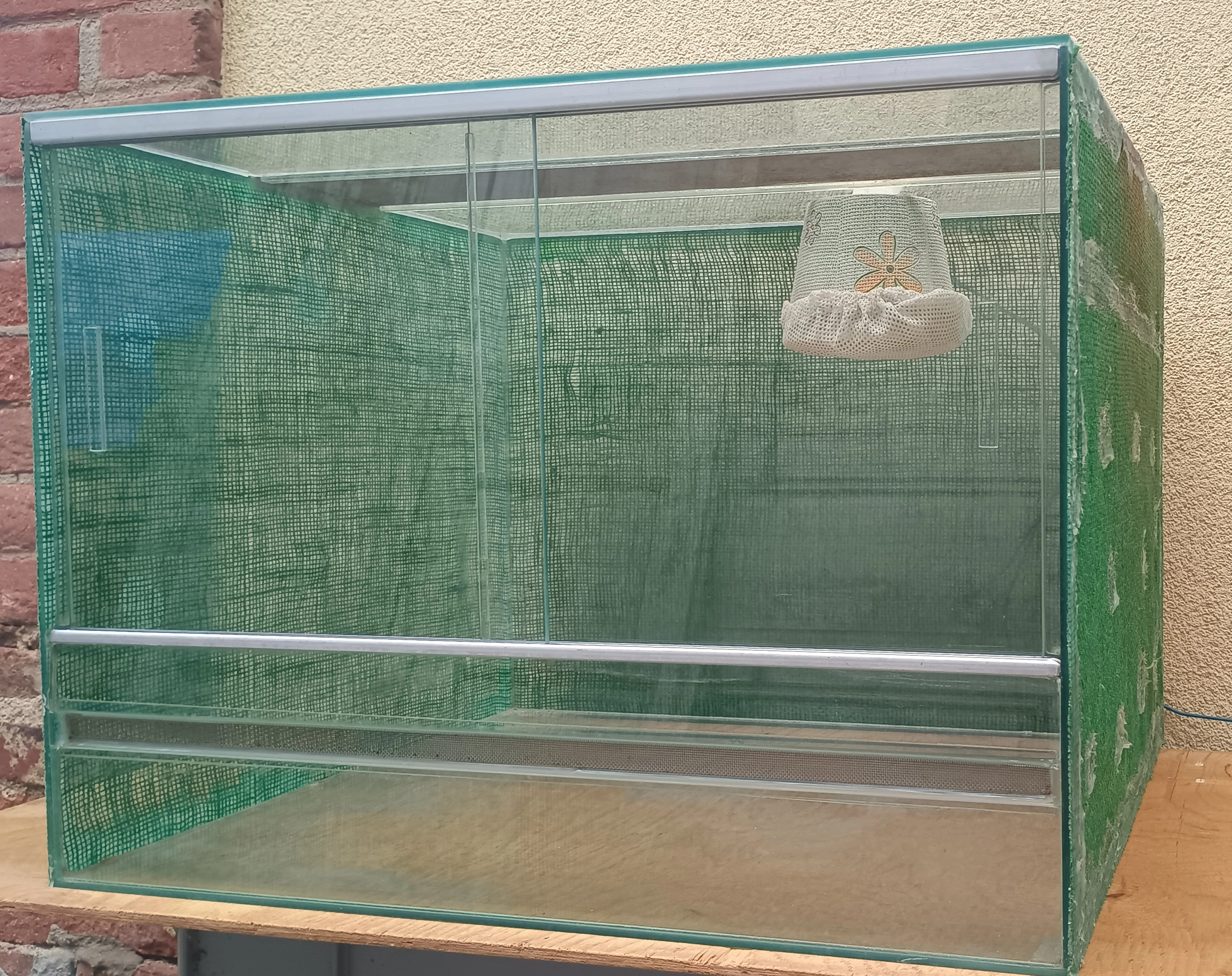 Prodám 2x terárium š - 60, h - 55, v - 45 cm