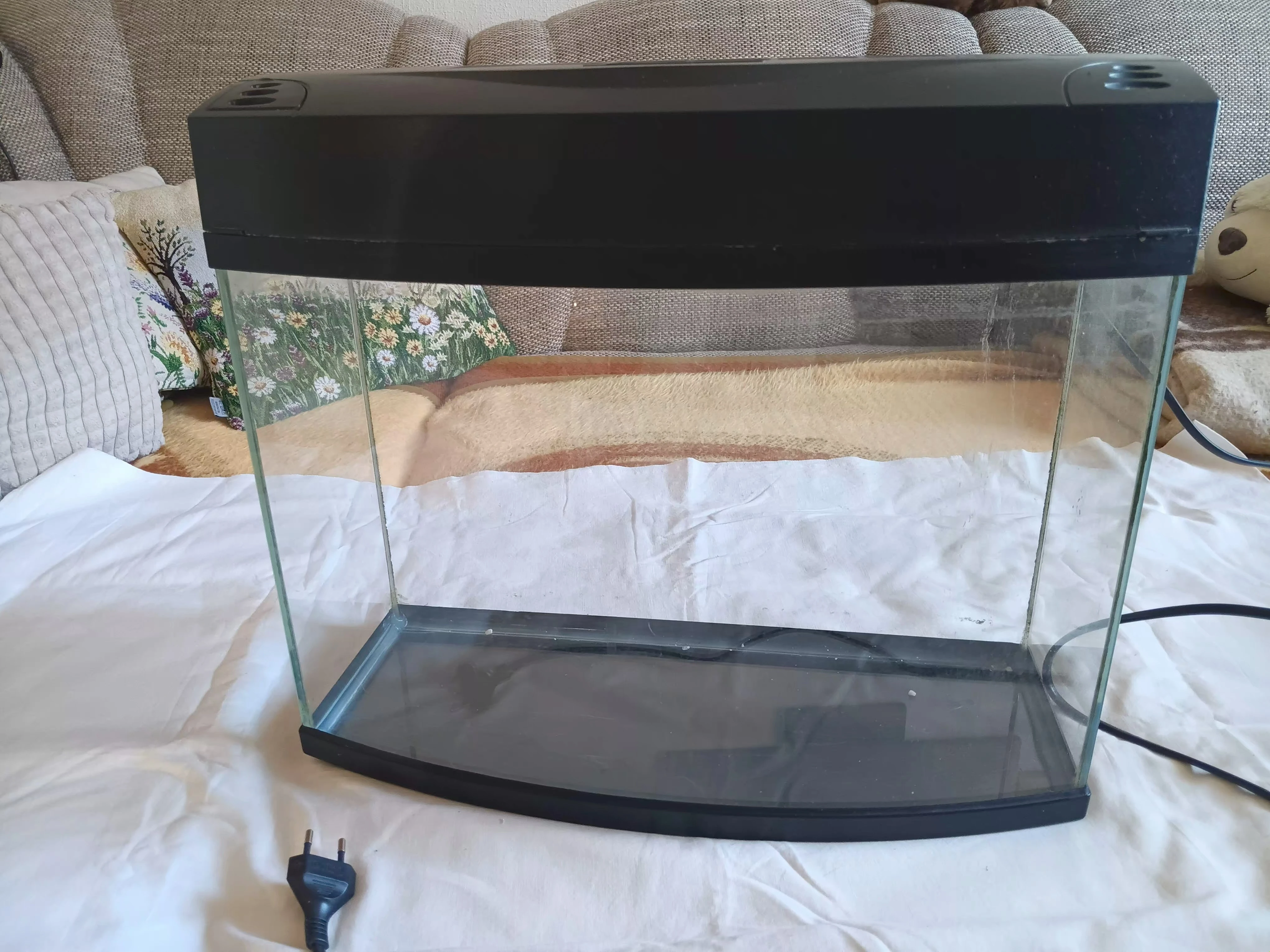 Akvárko s kompletním vybavením - 20 litrů