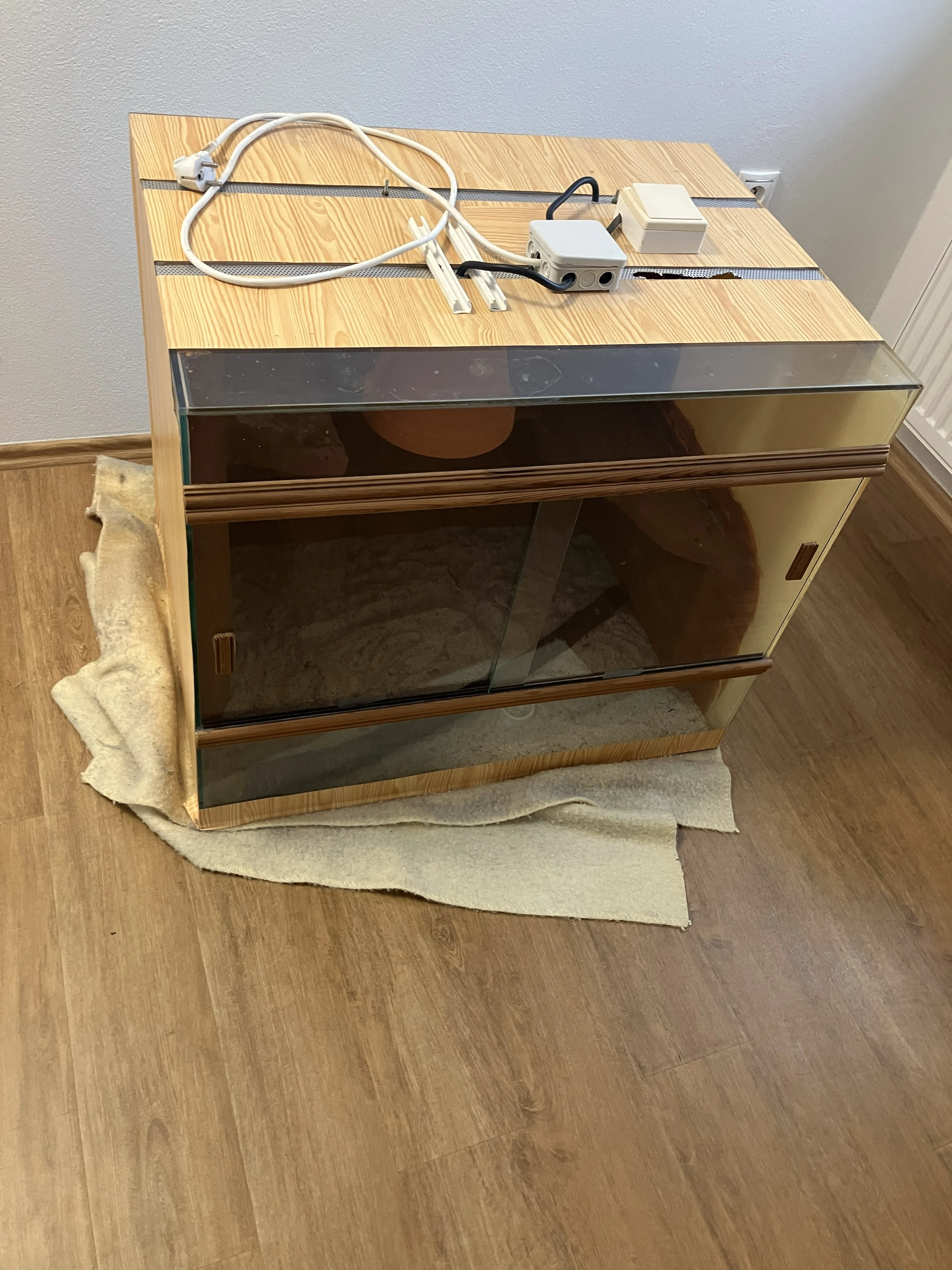 Terárium 75x55x65 (dxšxv)