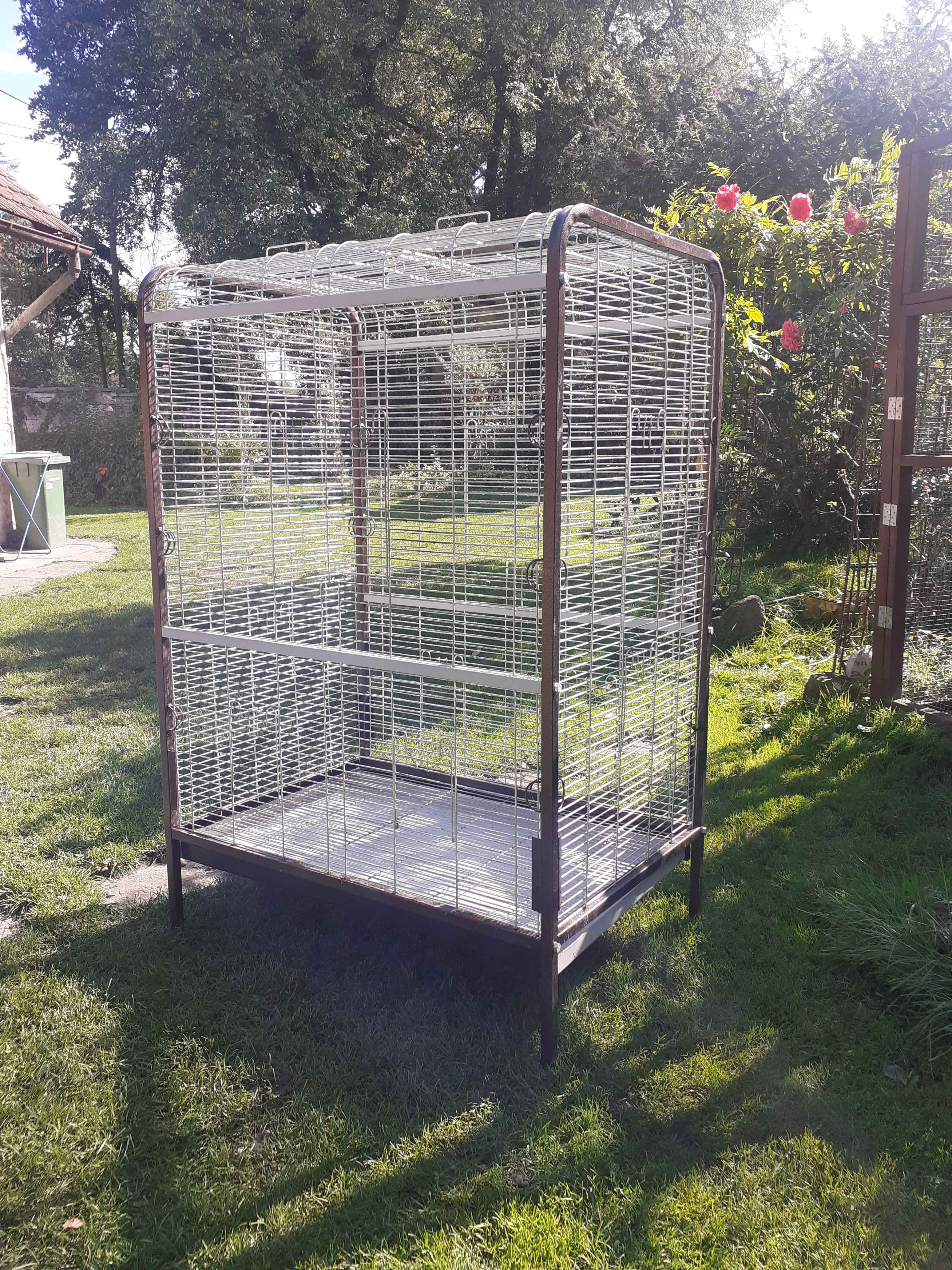 Klec na většího papouška