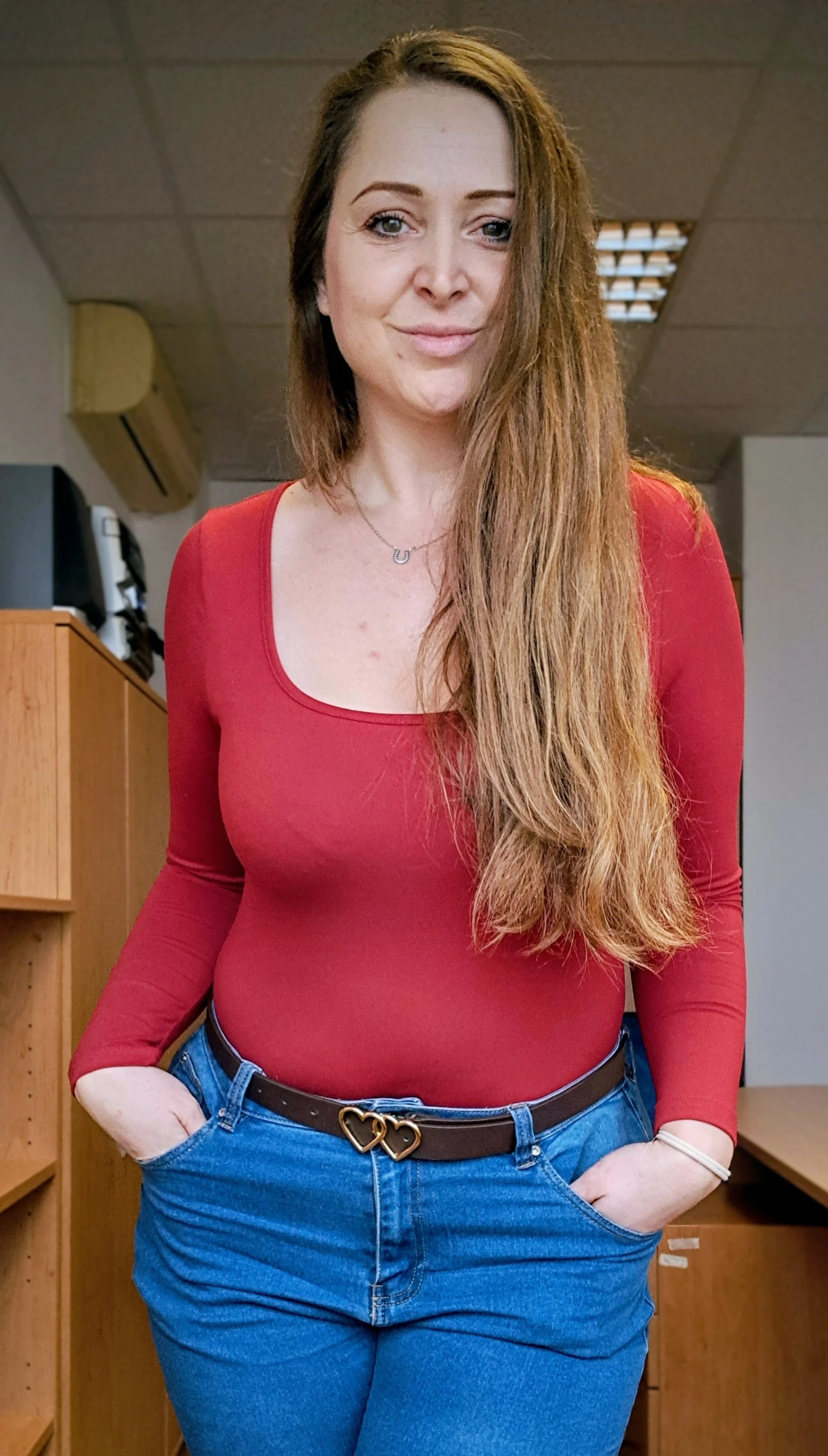 Hledám muže, který ví, kdo je.