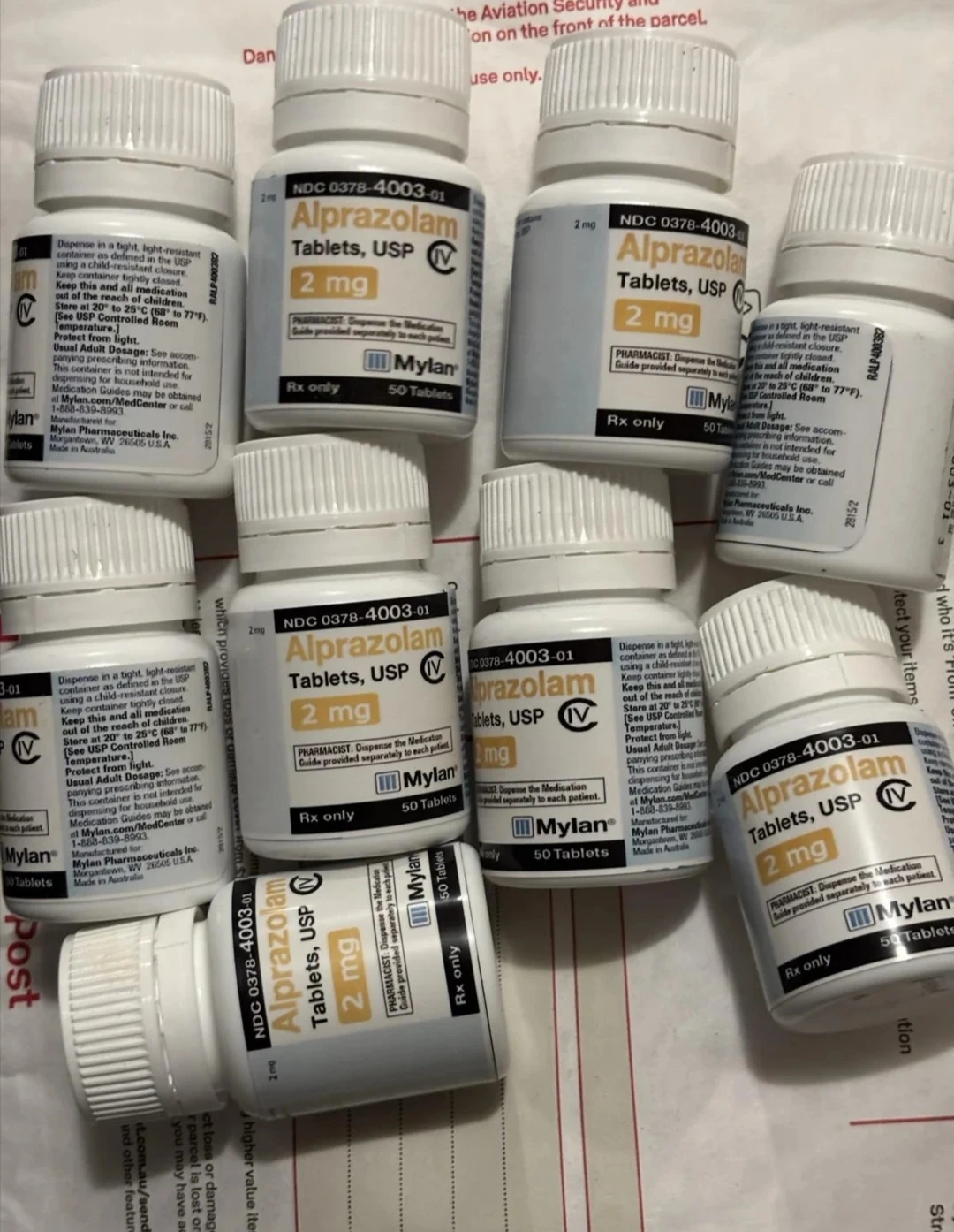 Vánoce jsou za rohem. A-pvp, alprazolam, efedrin, steroidy, peptidy, produkty na