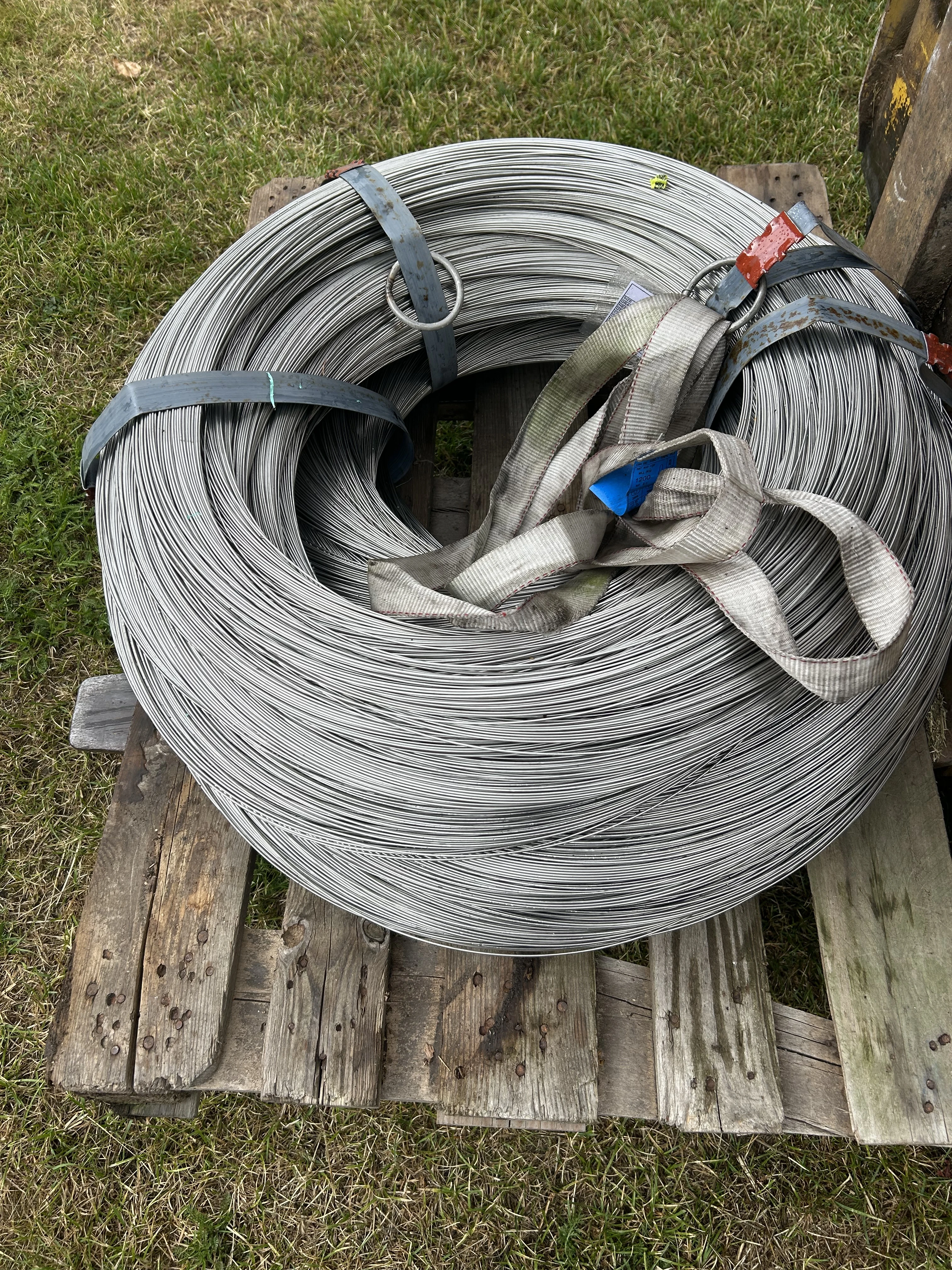 Nerezový drát   2 mm