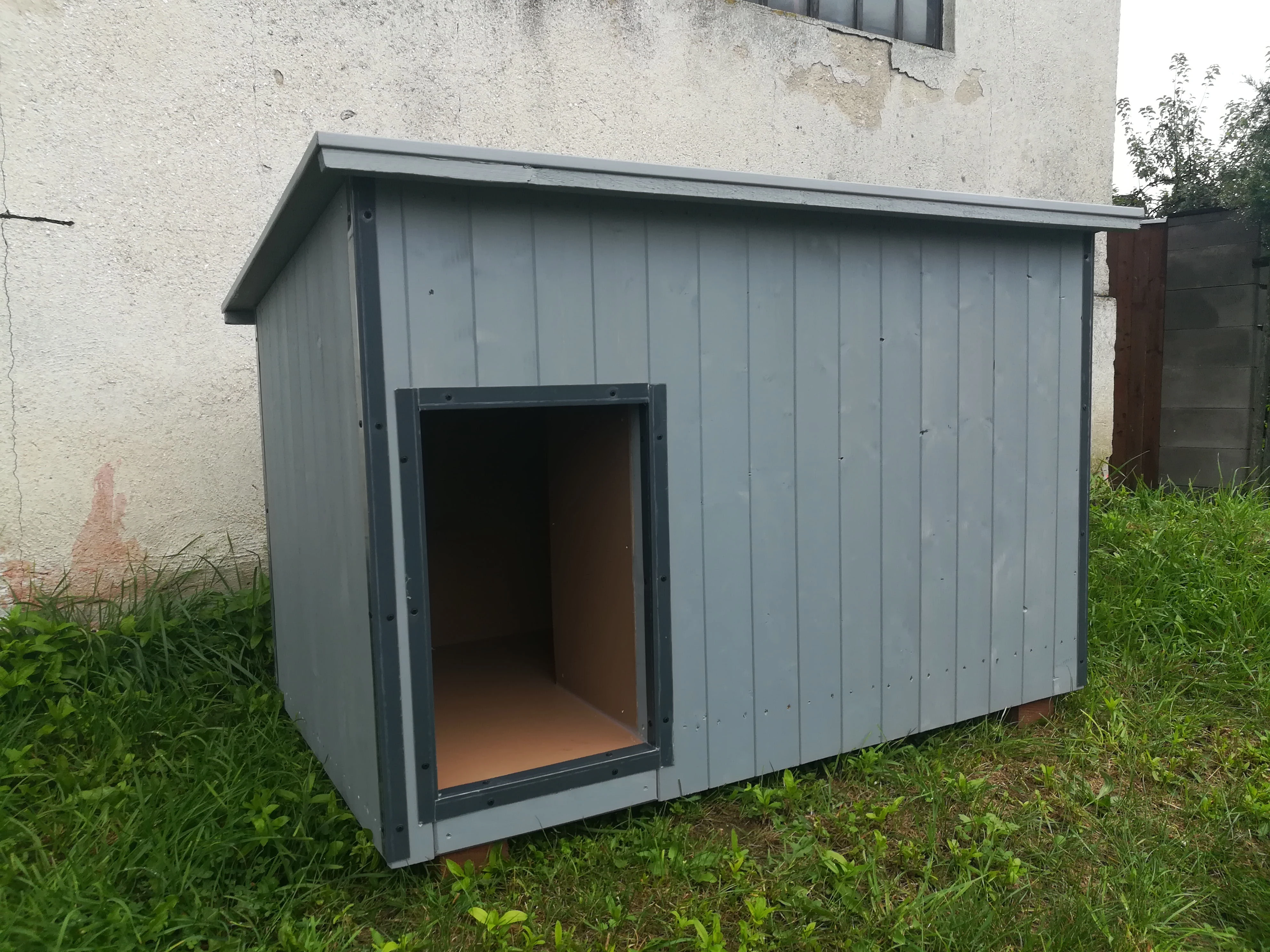 Psí bouda  - Hygienická zateplená bouda pro psa