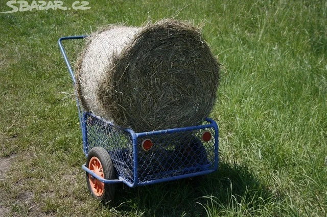 Prodám malé kulaté balíky sena