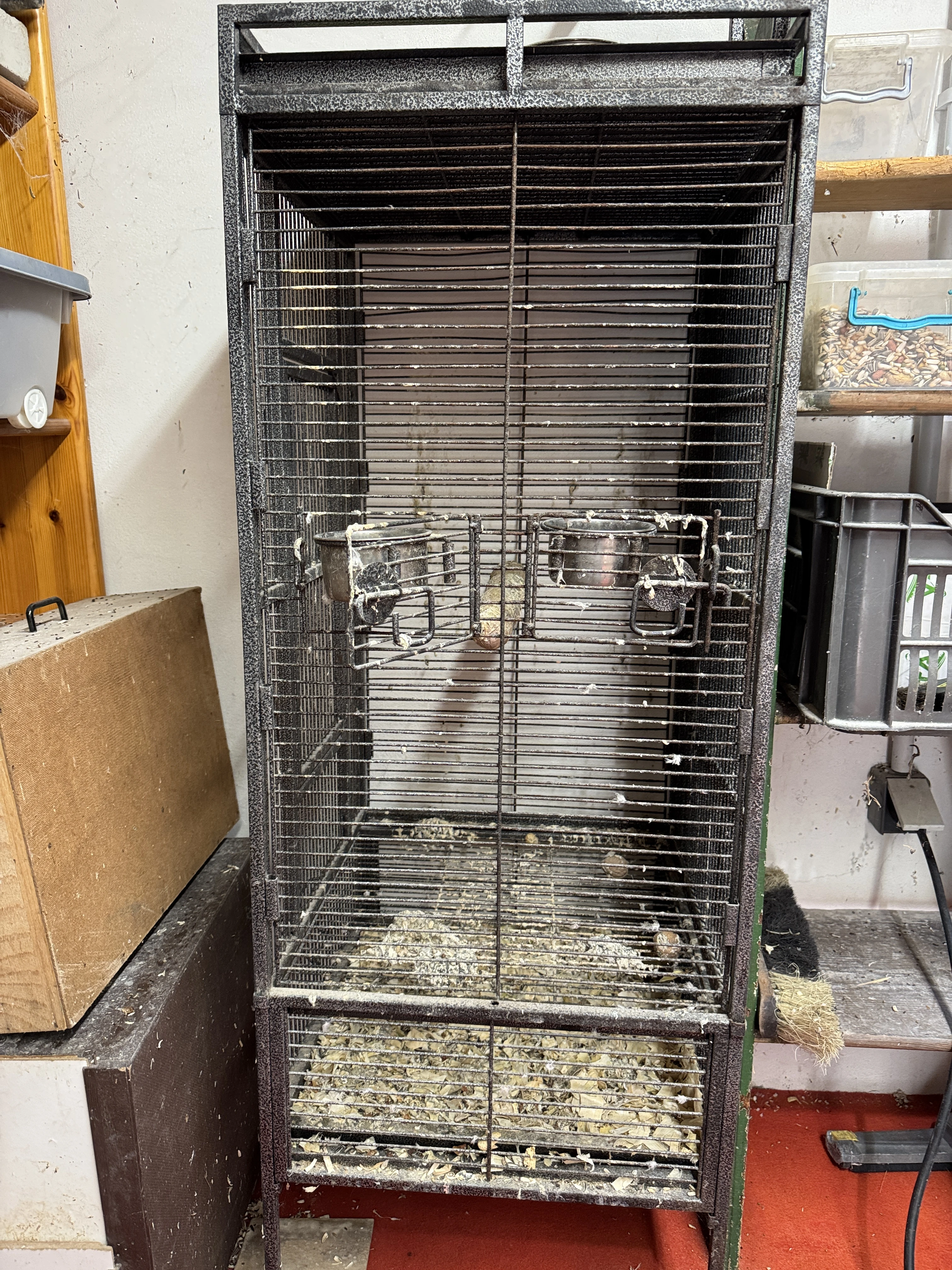 Klec stredni velikosti