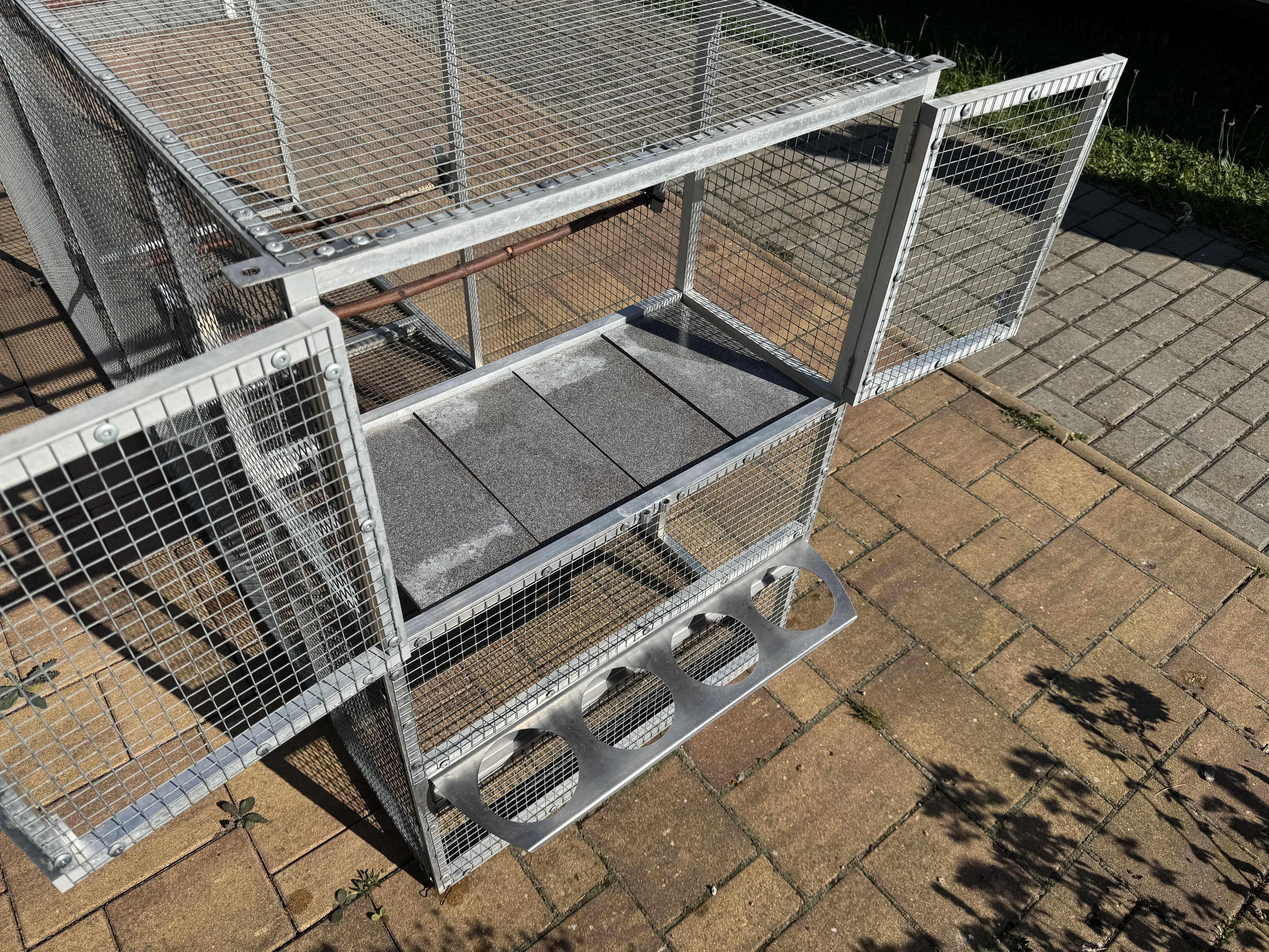 Hliníkové klece závěsné