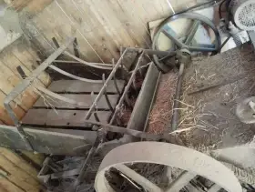 Lis na slámu/seno