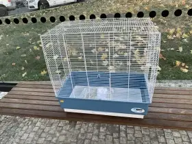 Nová klec pro papoušky/andulky