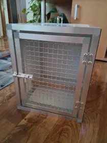 Přepravka pro exotické ptactvo