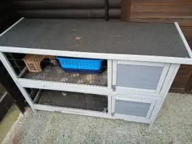 Dvoupatrová dřevěná králíkárna PawHu