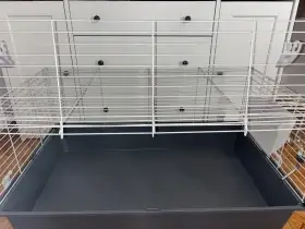 Prodám klec včetně příslušenství