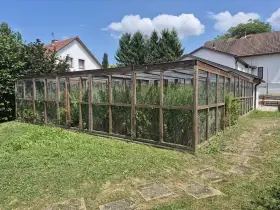 Rozprodej chovatelského vybavení po dlouholetém chovateli ptactva