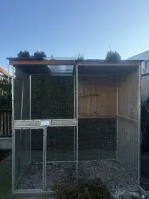 Prodám voliéru pro papoušky