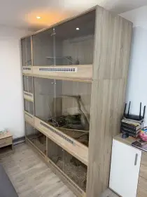 Prodám stěnu terárek