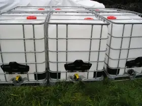 Nádrž na vodu 1000 litrů , IBC kontejner i na pitnou vodu ,NOVÝ