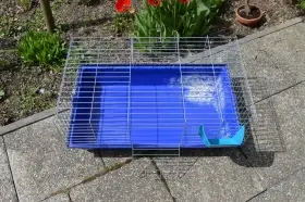 Používaná klec - 75 x 40 cm směs věcí pro drobné hlodavce
