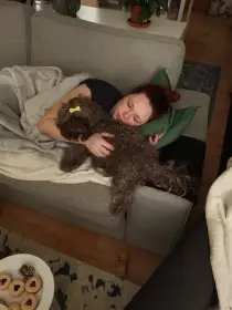 Matka štěňat, velmi klidná a kontaktní fena