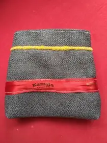 Pamlsovník , doma ušitý z čalounické látky