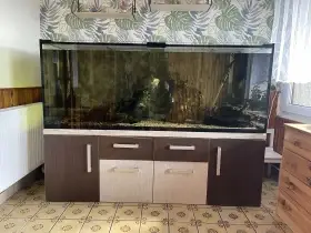 Prodám akvárium 820 litrů