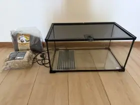 Terarium, substrat, topna folie