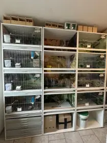 Skříňové klece kompletně vybavené s potiskem